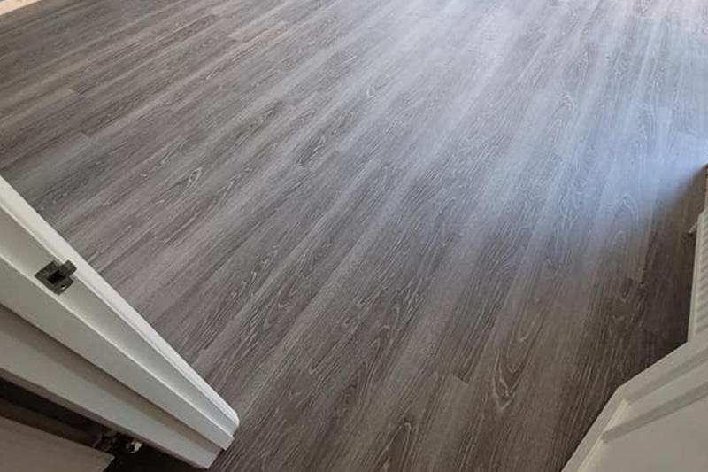 Wood & Laminate Flooring